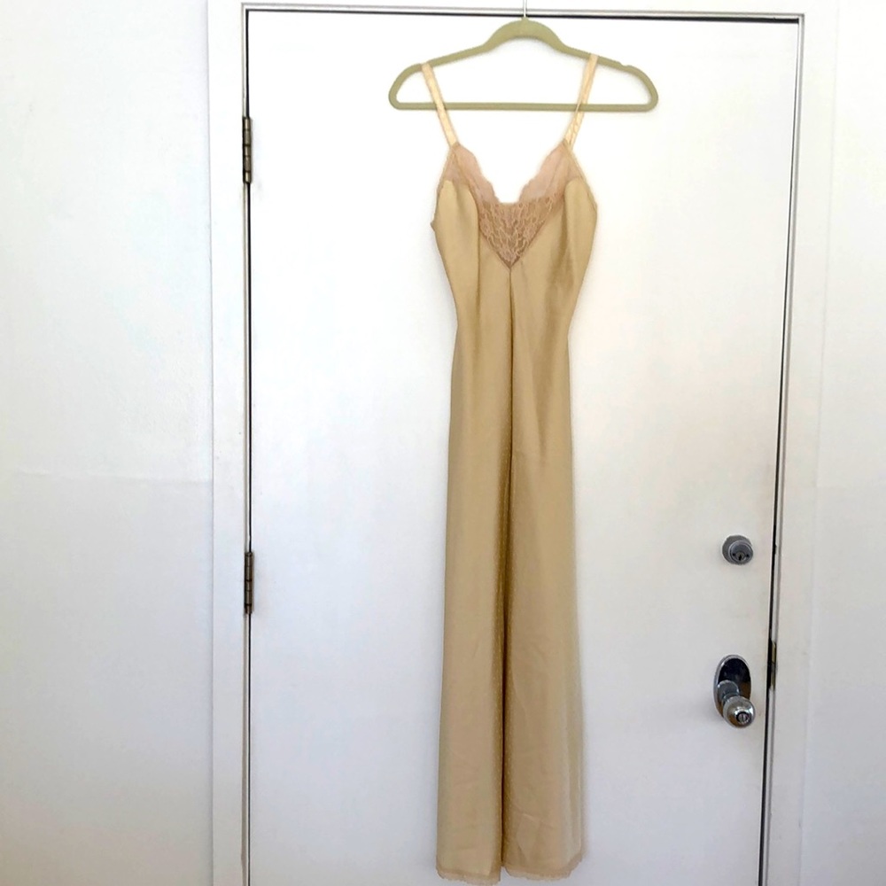 Linsey Roscoe vintage nightgown 52” long size Petite